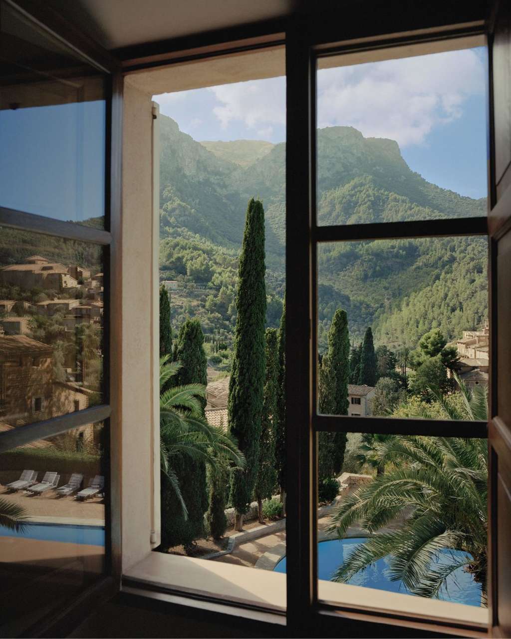 A room with a beautiful view – La Residencia, A Belmond Hotel — Photo by Shiji