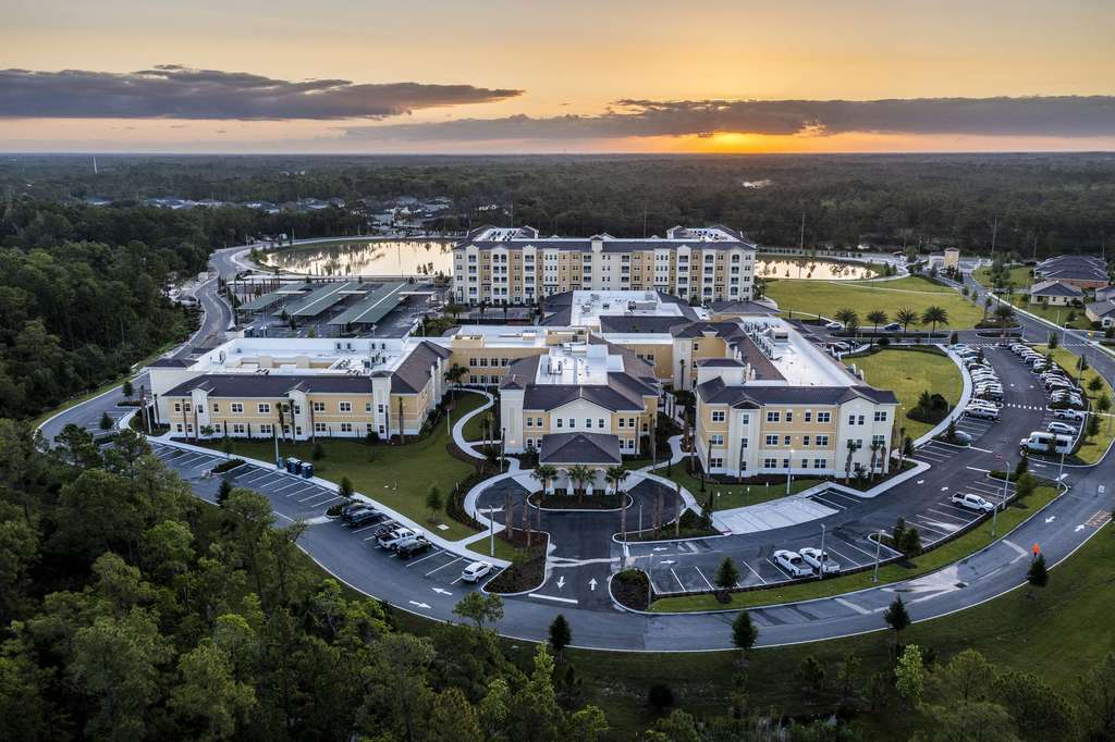 Legacy Pointe active adult learners at the University of Central Florida — Photo by The University of Memphis | Kemmons Wilson School of Hospitality and Resort Management