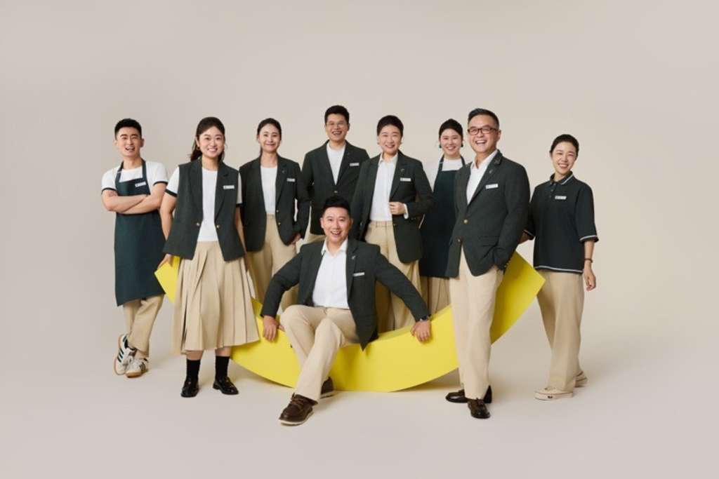 Refreshed Staff Uniforms at Holiday Inn — Photo by IHG