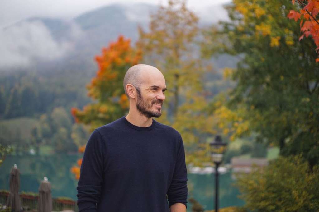 Jesús Terrés, whose writing explores travel as an emotional and everyday act, challenges traditional notions of hospitality and luxury. — Photo by Shiji